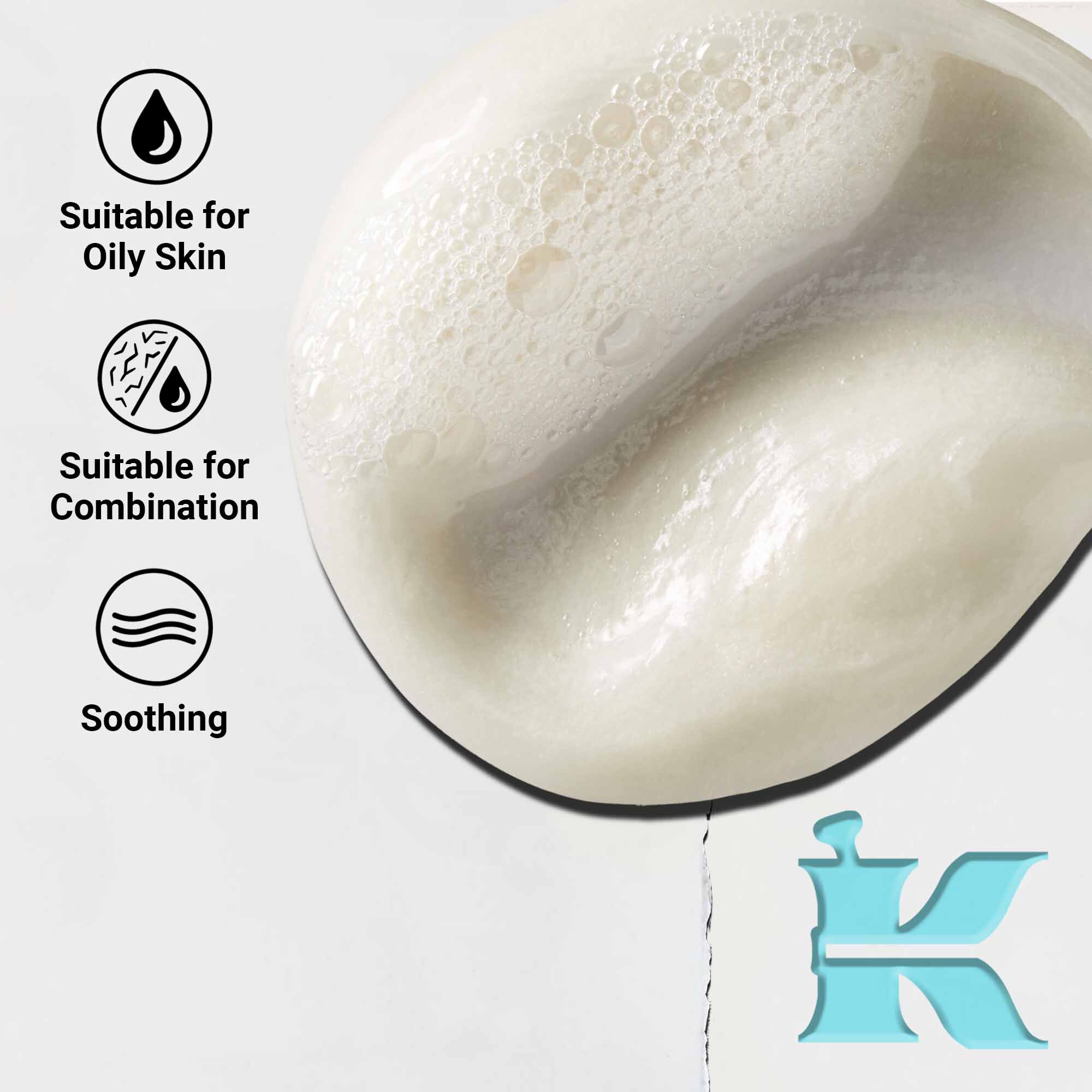 Az Ultra Facial Oil-Free Cleanser texturajanak kozelkepe, amely konnyu, kremes formulat mutat. A szoveg kiemeli a nyugtato hatast, valamint azt, hogy zsiros es kombinalt bőrre alkalmas.