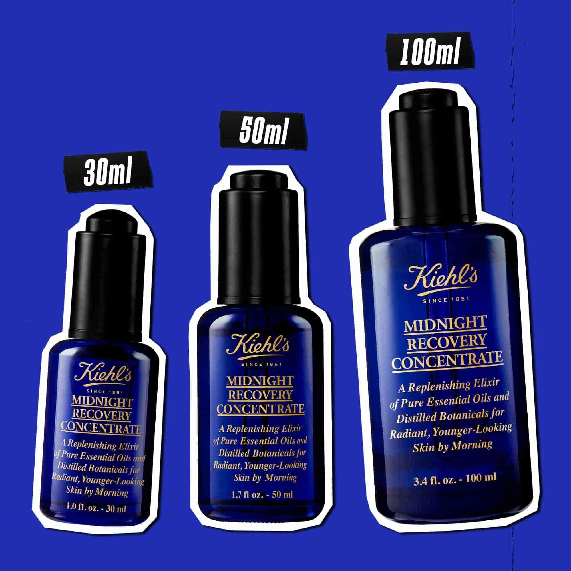 Harom Midnight Recovery Concentrate arcolaj uveg kulonboző meretekben (30 ml, 50 ml, 100 ml) kek hatter előtt.