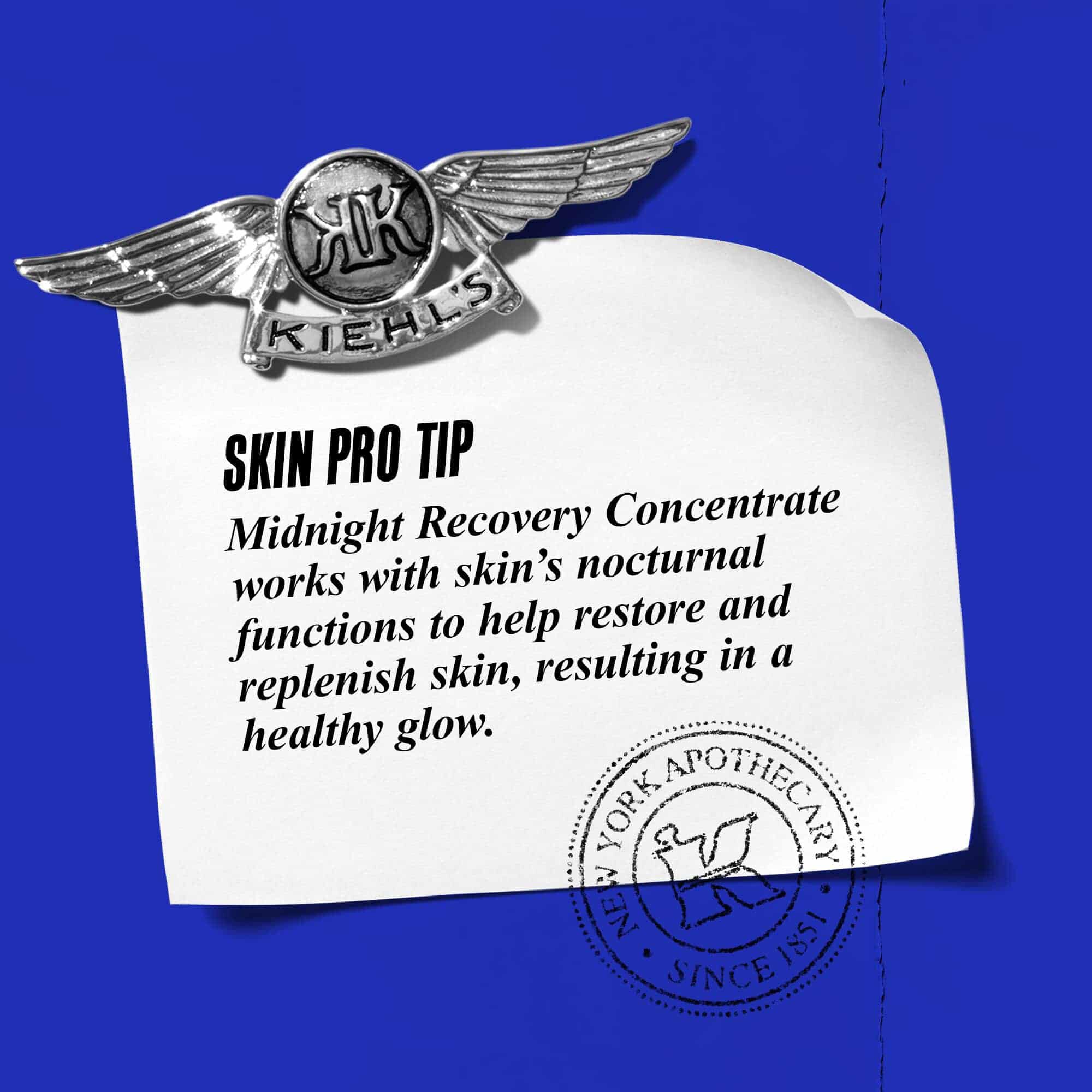 Grafika a kovetkező szoveggel: „Profi bőrapolasi tipp: A Midnight Recovery Concentrate egyuttmukodik a bőr ejszakai funkcioival, hogy segitsen helyreallitani es feltolteni a bőrt, egeszseges ragyogast eredmenyezve.”