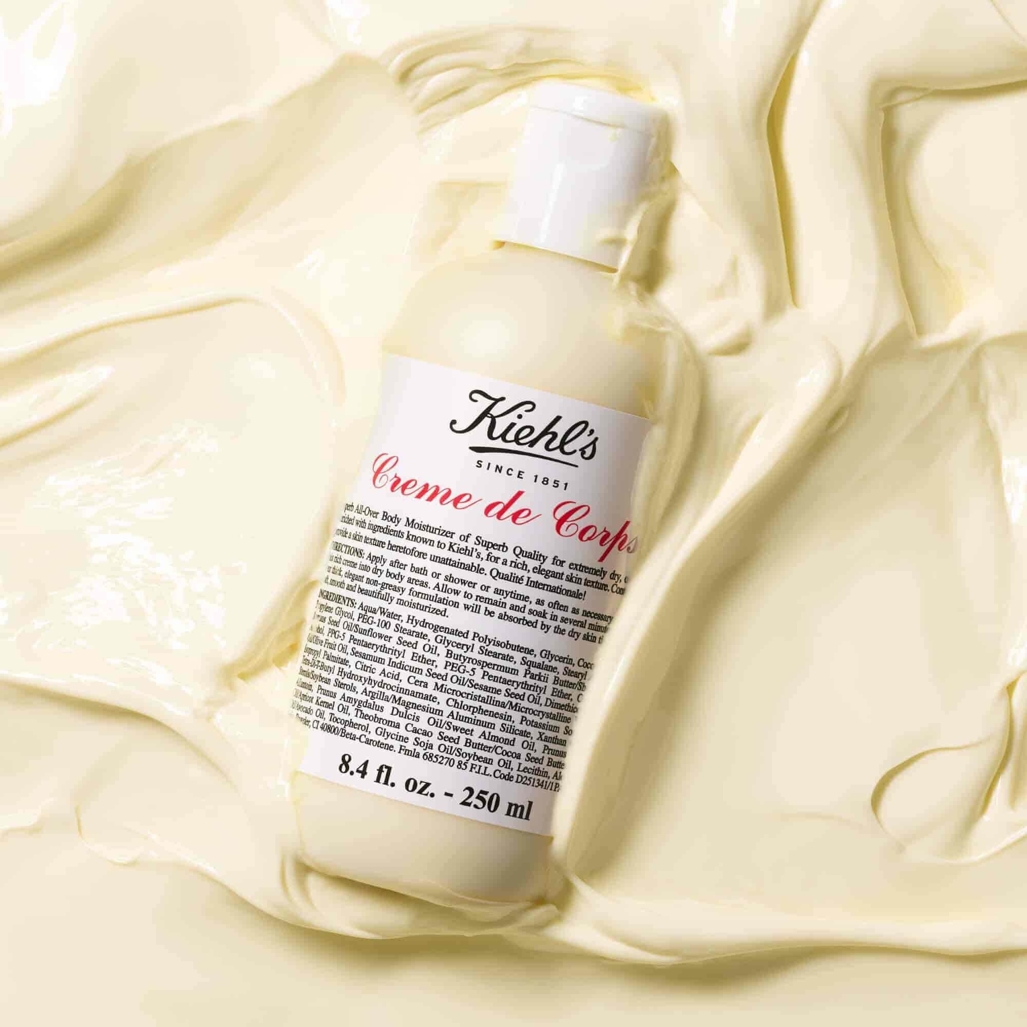 Kiehl's Creme de Corps flakon nagy mennyisegu texturalt testapolo tejben